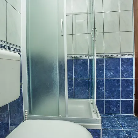Srecko 840 דירה *